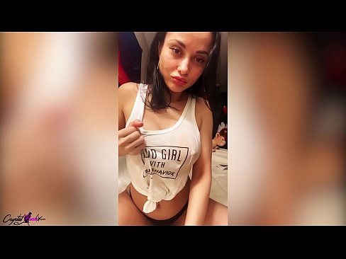 ❤️ Mulher bonita e mocinha masturbando-se e acariciando suas enormes mamas em uma camiseta molhada ️❌ Porno fodido em pt-br.higlass.ru ❌️
